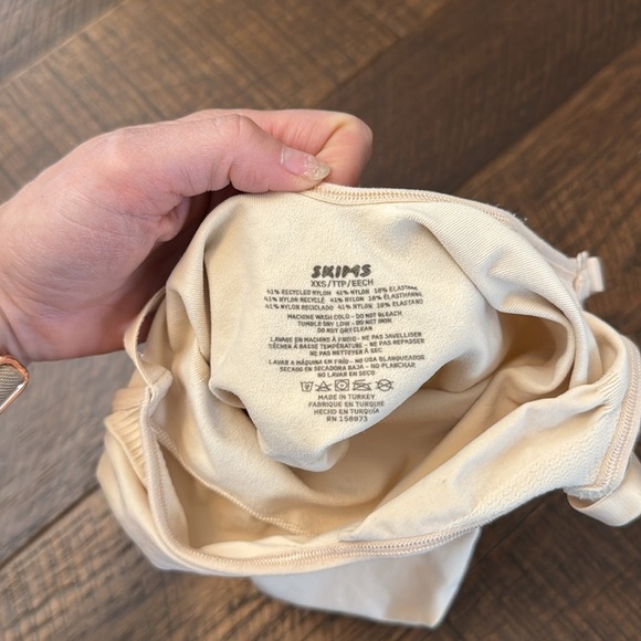 SKIMS Seamless Sculpt Thong Bodysuit in Nude - Picture 5 of 8